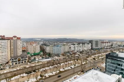 бул. Мирча чел Бэтрын, Чеканы изображение 243431