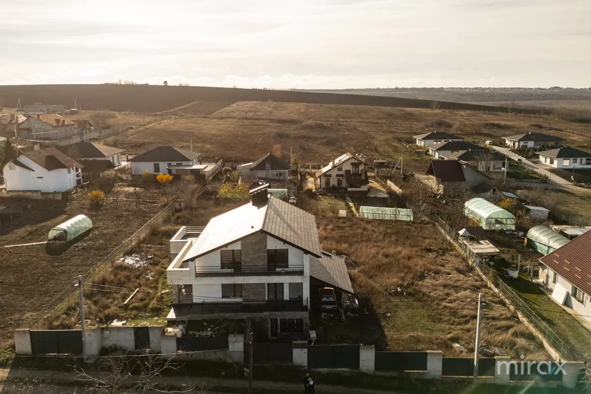 с. Гоянул Ноу, Стэучень, мун. Кишинэу