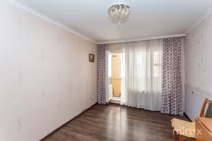 бул. Мирча чел Бэтрын, Чоканы, Кишинев изображение 228287