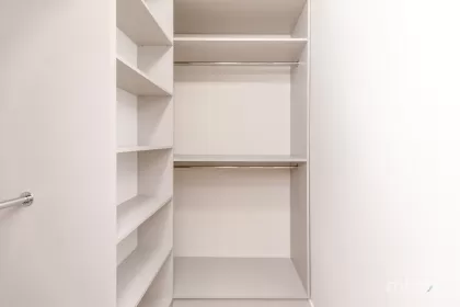 бул. Мирча чел Бэтрын, Чеканы изображение 242820