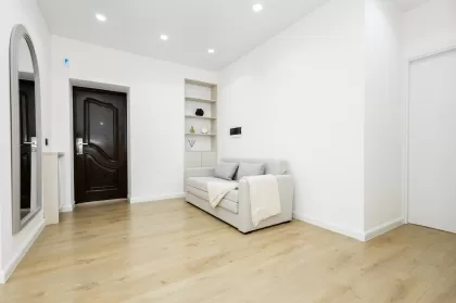 бул. Мирча чел Бэтрын, Чеканы изображение 243970