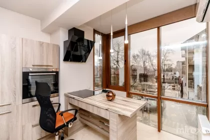 ул. Александр Бернардацци, Центр изображение 242844