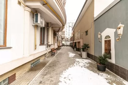 ул. Александр Бернардацци, Центр изображение 242853