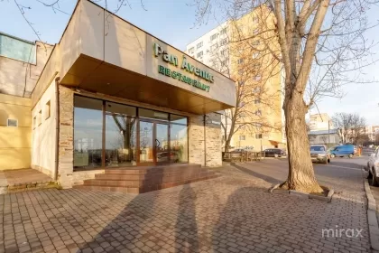 бул. Мирча чел Бэтрын, Чокана, Кишинев изображение 65780