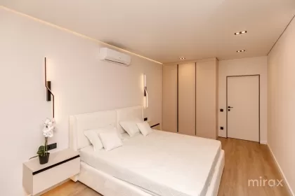 str. Regina Elizabeta, Durlești imaginea 239278