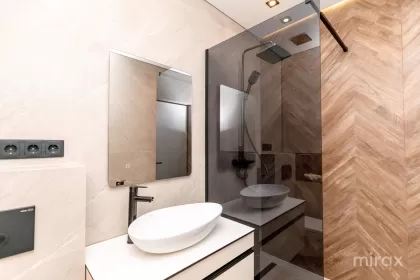 str. Regina Elizabeta, Durlești imaginea 239288