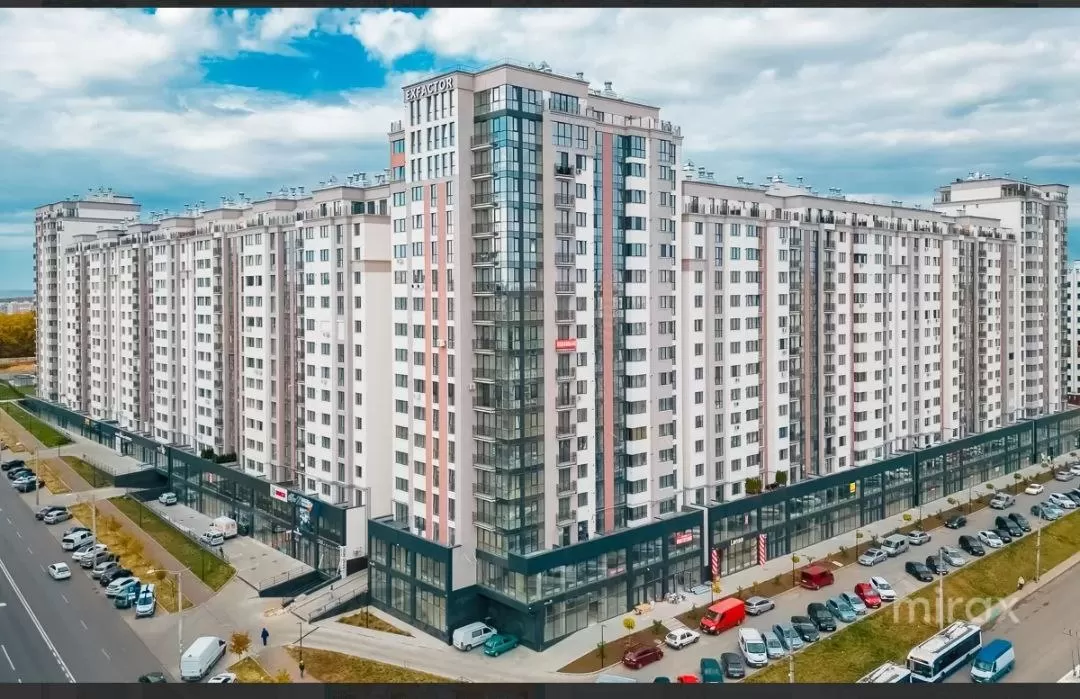 бул. Мирча чел Бэтрын, Чоканы, Кишинев