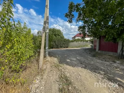 str. Voluntarilor, Străisteni, Chișinău